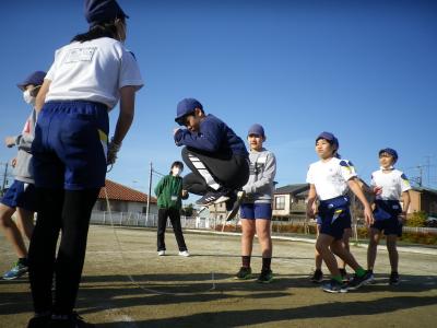 6年生の長縄の様子